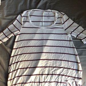 American Eagle short sleeve flowy shirt